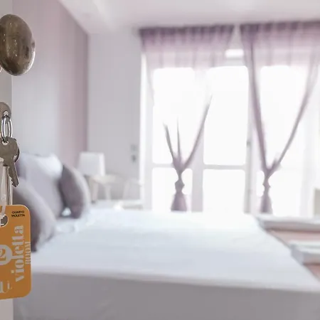 Pensjonat 4u & Vii Airport *