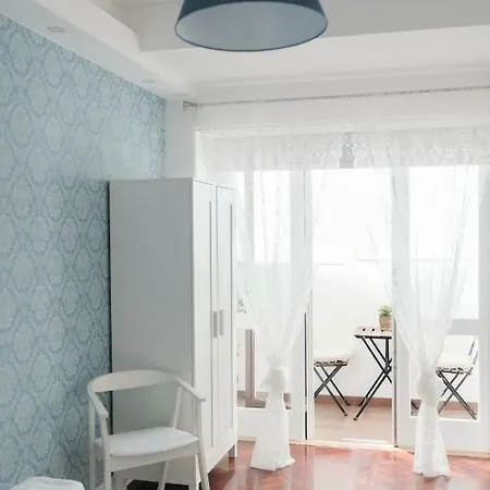 4u & Vii Airport Pensjonat Lizbona